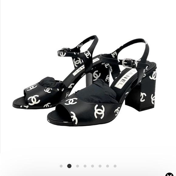 CC printed block heel sandals Sz 41. Fits 9.5 - Picture 6 of 16